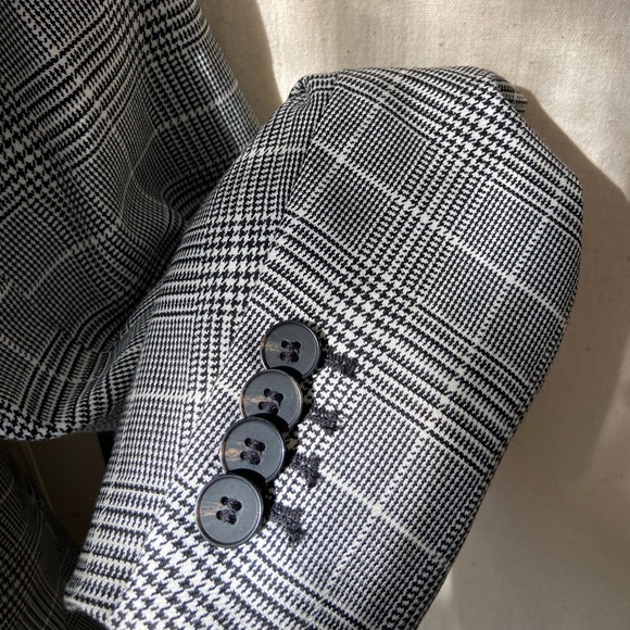 H&M blazer 🖤 - Picture 3 of 3